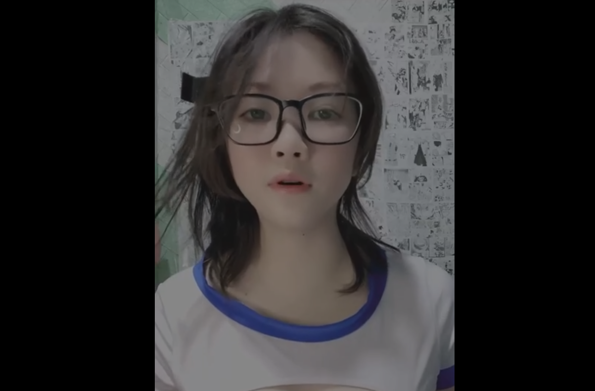 Cùng trò chuyện với em baby girl nào