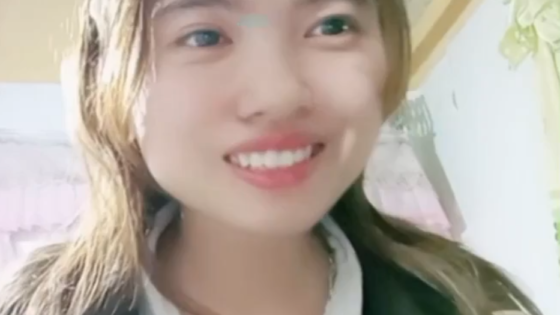 Bảo vệ: Em học sinh lớp 12 siêu Cute thủ dâm cho các anh xem