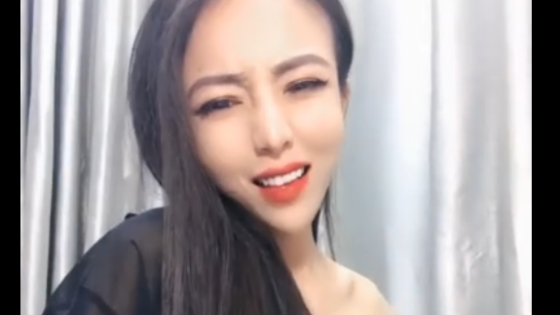 Bảo vệ: Body em này đẹp thật sự