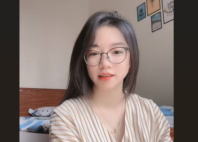 Bảo vệ: Móa này xinh ghê ý.