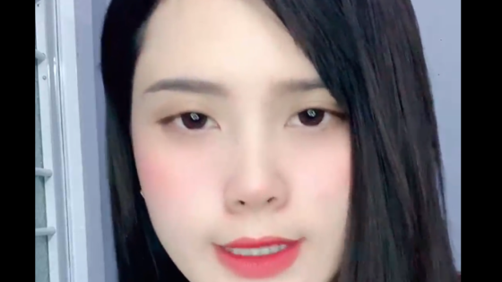 Bảo vệ: Ở đây chỉ có sự xinh đẹp thôi