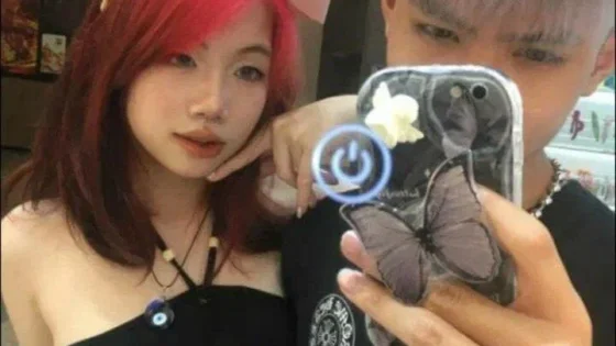 Bảo vệ: Cậu yên tâm, mình giữ làm kỉ niệm. Không lộ được đâu