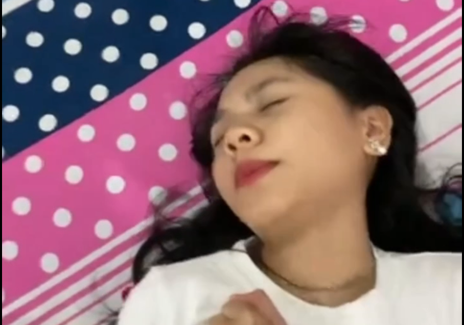 Bảo vệ: Full toàn bộ clip Tuệ Vy 2008 nằm võng