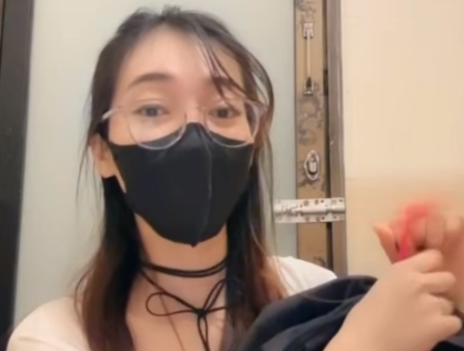 Bảo vệ: Tranh thủ lúc đi làm về (fixed)