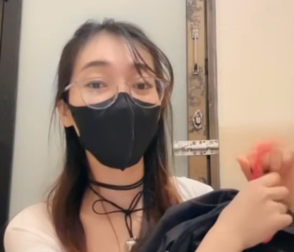 Bảo vệ: Tranh thủ lúc đi làm về (fixed)