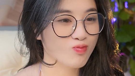 Bảo vệ: Anna Gấu dạo này khác quá các bác ạ