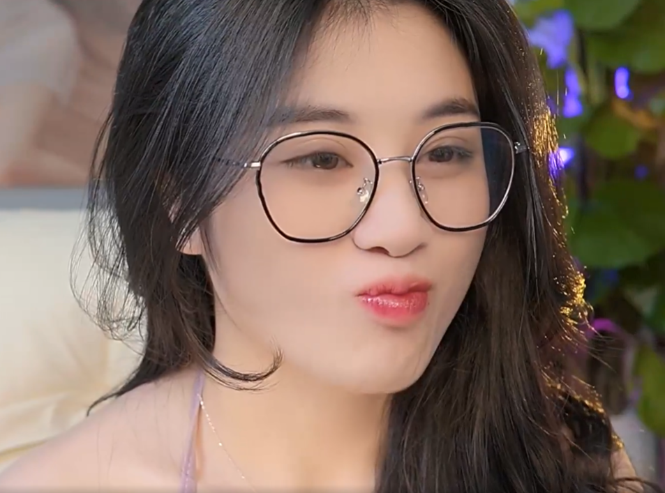 Bảo vệ: Anna Gấu dạo này khác quá các bác ạ