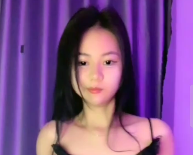 Bảo vệ: Xinh gái là được :))