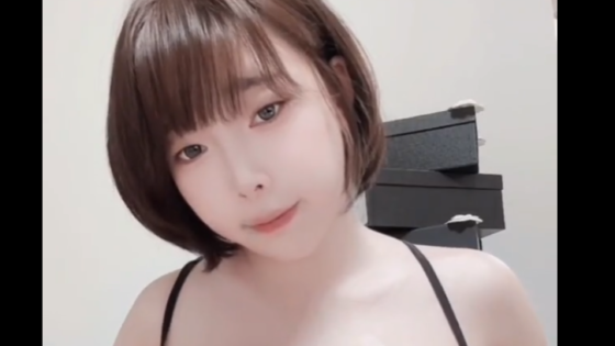 Ngon xinh vcl xong lại còn mặc lọt khe – bú ngay ae ơi!