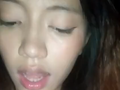 Bảo vệ: Em đang chơi game hay mà anh lại bắt em buscu?