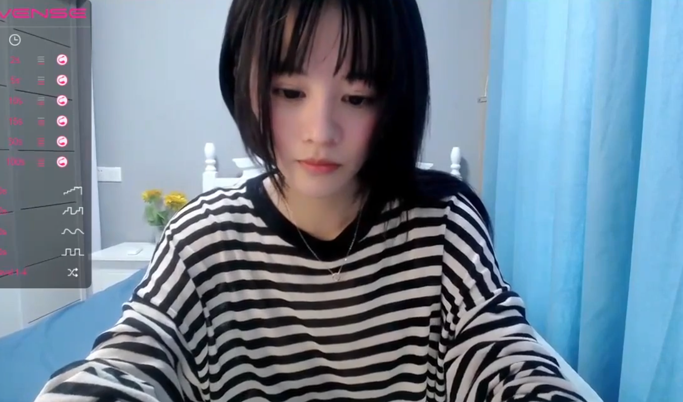 Bảo vệ: Bé xinh quá các bác ạ