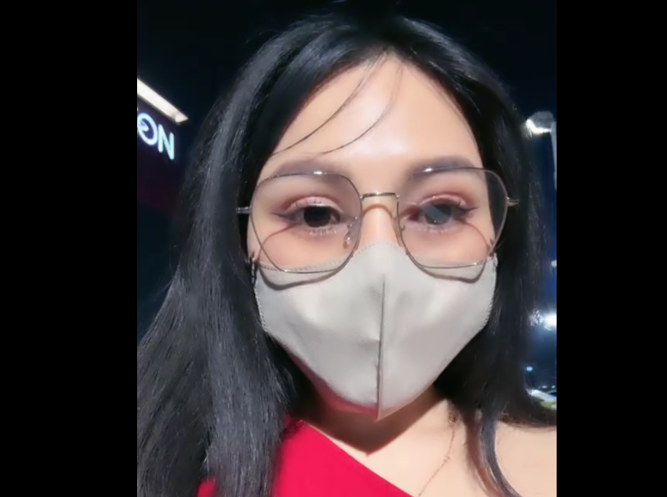 [Siêu phẩm khẩu dâm] em gái NL gạ anh lái xe Be chịch ngay trong đêm