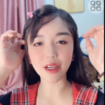 Em mặc nội y chứ em ko có show đâu