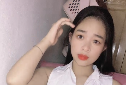 Vào đây trò chuyện và thẩm cùng em nào