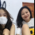 Chén 2 công chúa mặt nạ